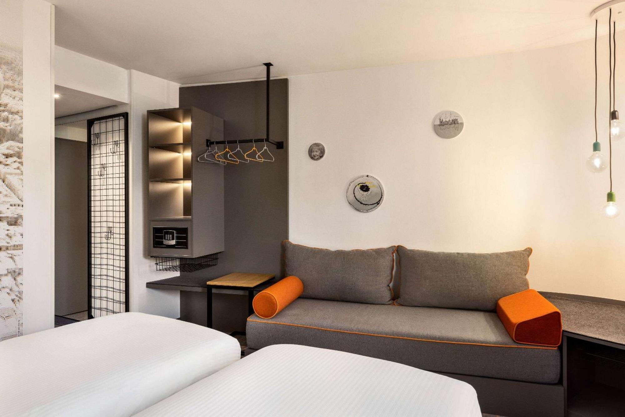 Vienna House Easy By Wyndham Cracow Готель 3*