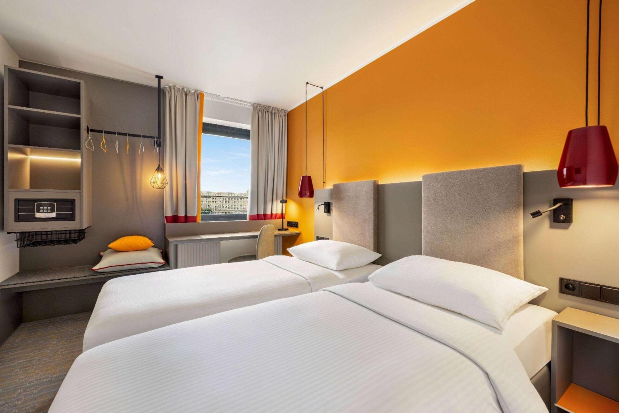 Готель Vienna House Easy By Wyndham Cracow 3*